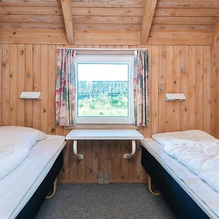 8 Person In Strand-by Traum * Vejers Strand