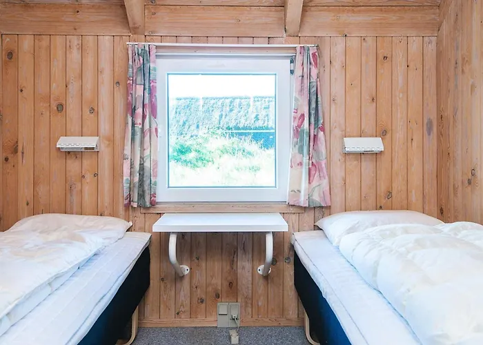 8 Person In Strand-by Traum Semesterbostad