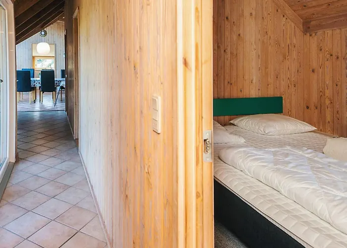 Semesterbostad 8 Person In Strand-by Traum