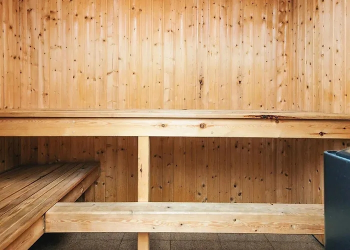 8 Person In Strand-by Traum Semesterbostad *