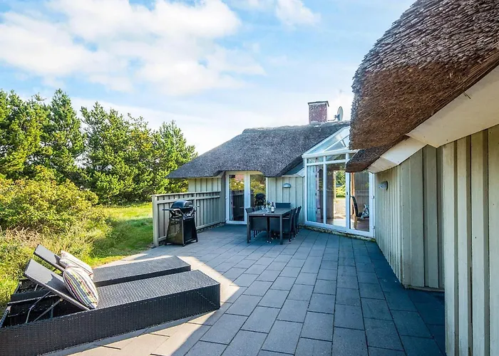 8 Person In Strand-by Traum Vejers Strand