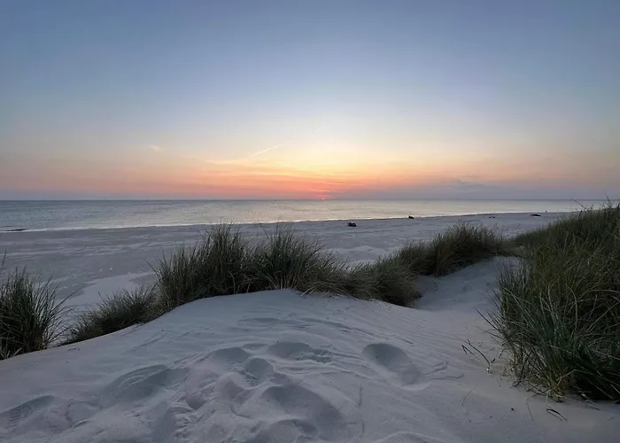 8 Person In Strand-by Traum Vejers Strand